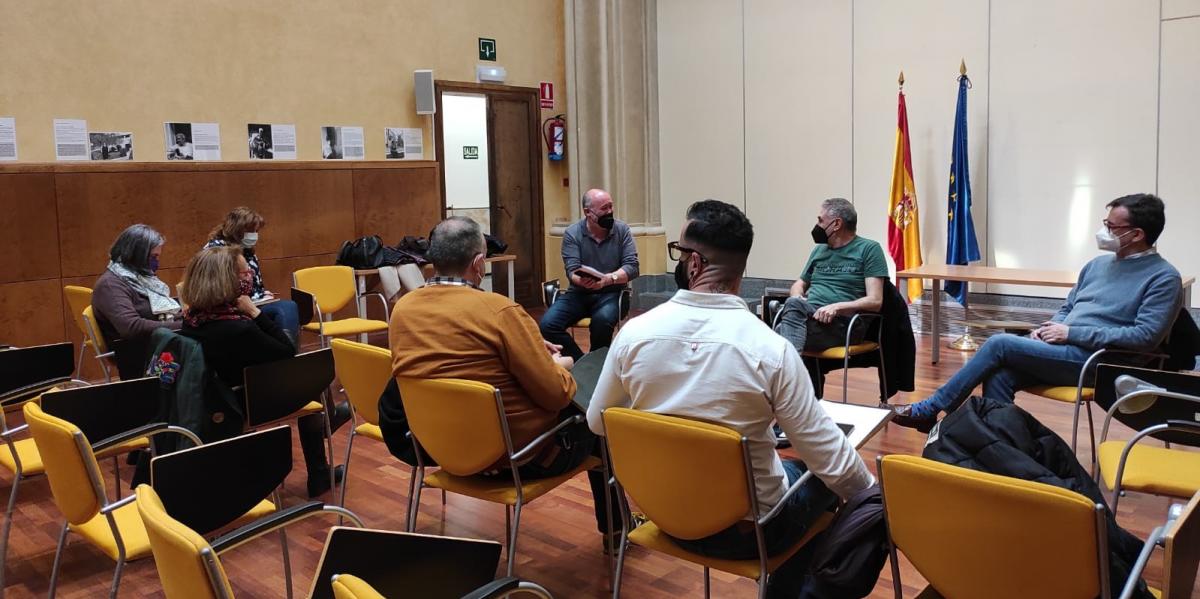 La comisin ejecutiva de la Seccin Estatal de Empleo de CCOO se ha dirigido al ministro y se encuentran en la sede del ministerio.