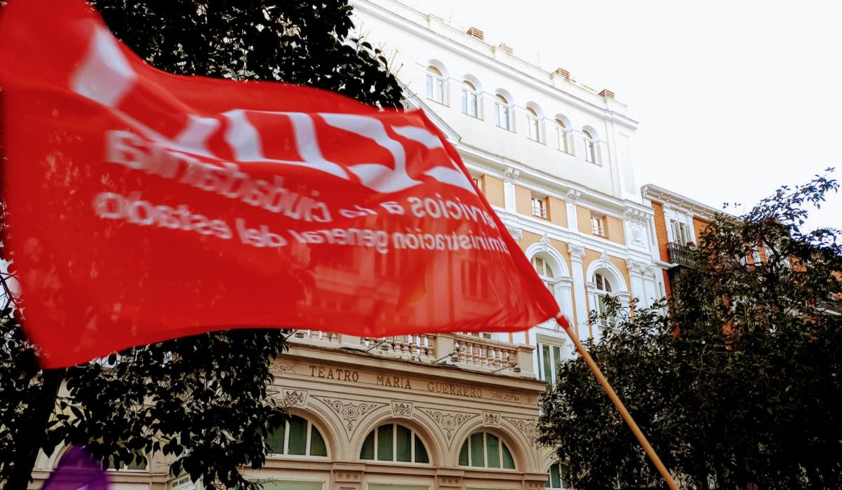 Concentracin de CCOO en el Teatro Mara Guerrero
