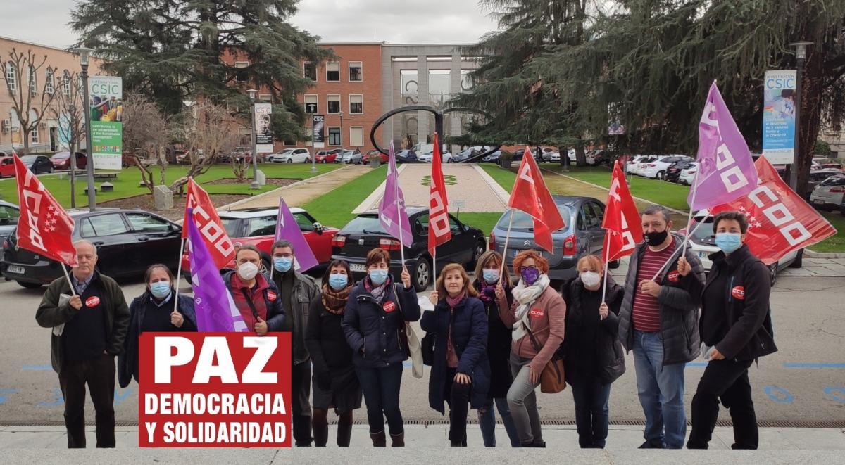 Concentracin silenciosa para expresar su solidaridad con el pueblo de Ucrania y en contra de la guerra.
