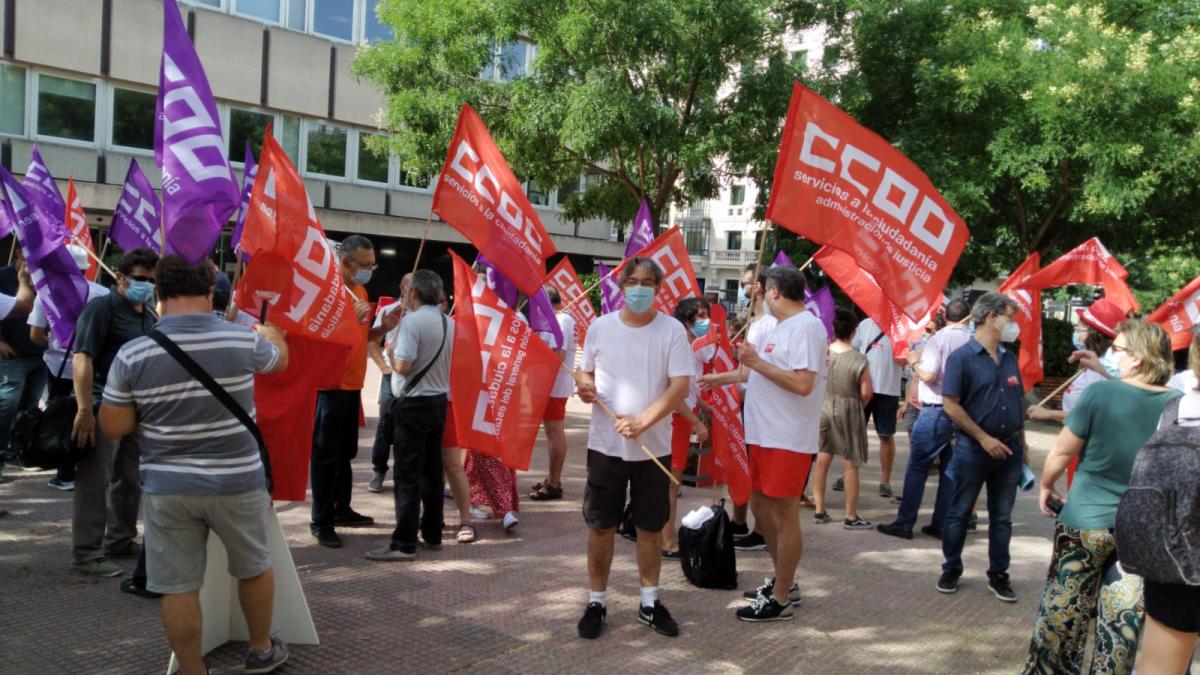 Concentracin #SOSderechos para exigir que el Gobierno cumpla los compromisos adquiridos en la AGE