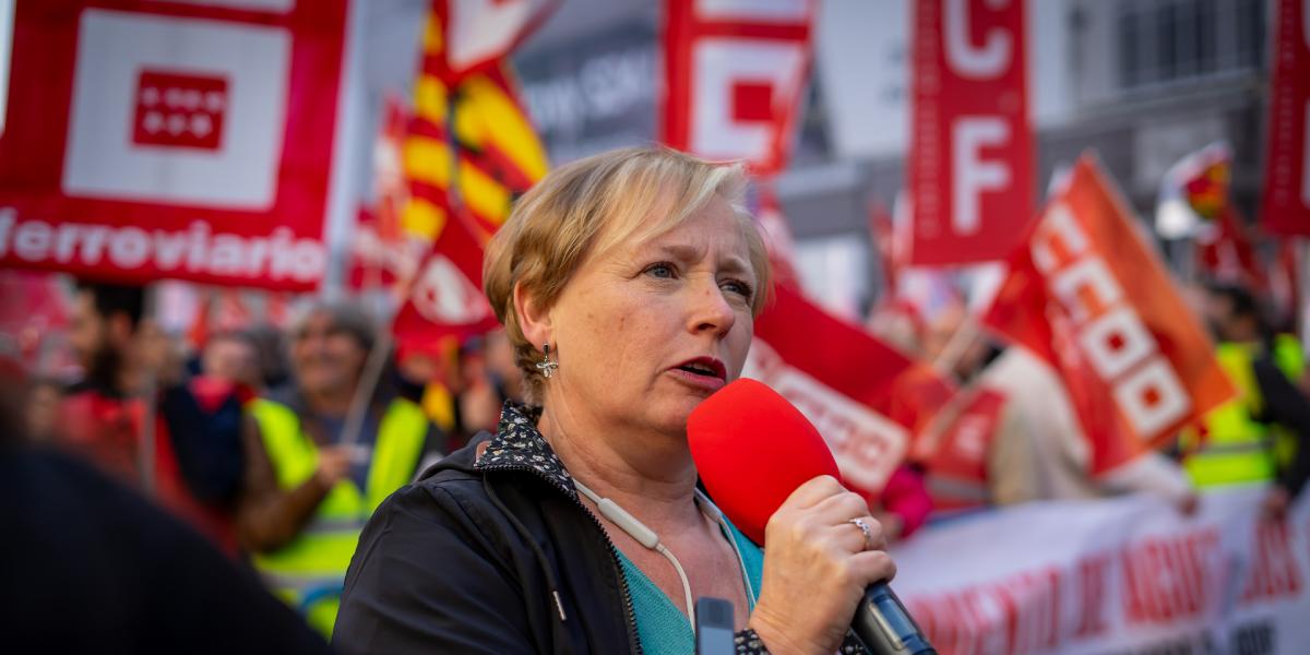 Pepa Páez, secretaria general del sector Ferroviario, durante la concentración ante el Congreso de los Diputados el 30 de enero de 2024