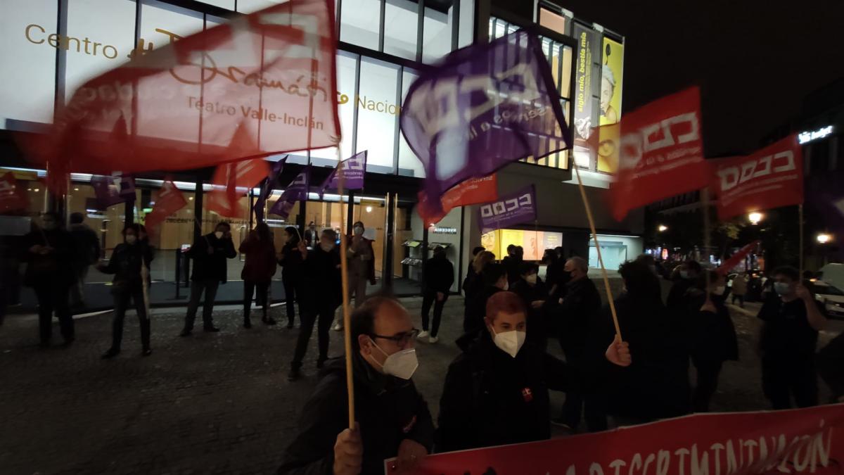 Concentracin de CCOO en el Teatro Valle-Incln