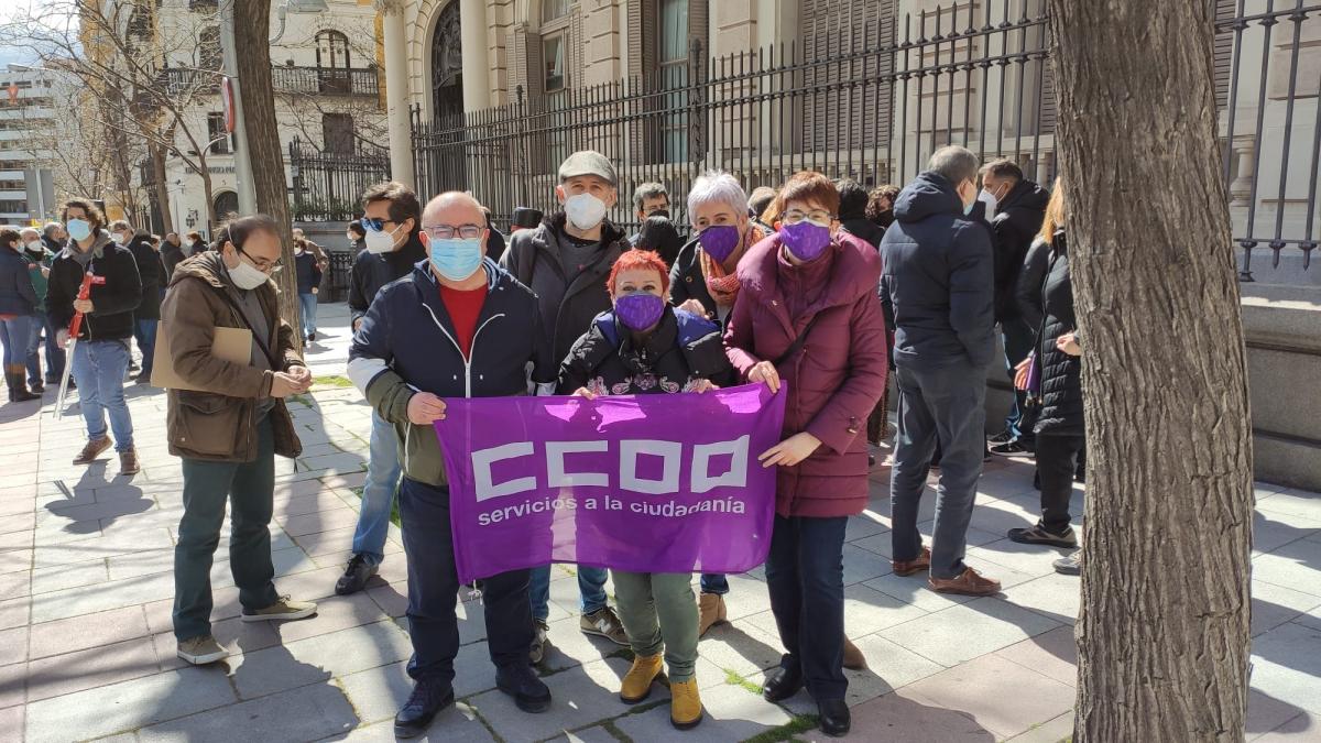 Concentracin de CCOO en la sede de la Secretara de Estado de Funcin Pblica