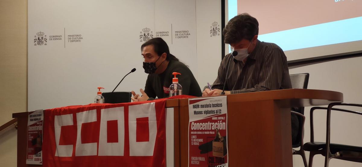 Estamos explicando y contestando a las preguntas de lxs trabajadorxs afectados (Asamblea CCOO en Cultura).