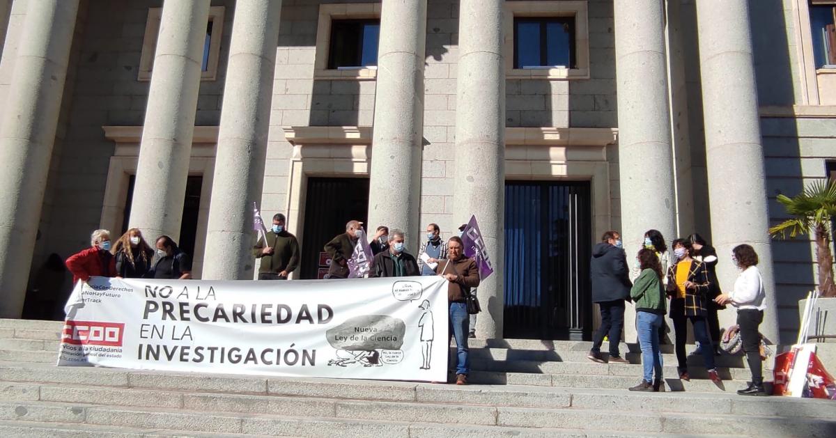 Concentraciones del 2M ante los centros de trabajo dependientes del Consejo Superior de Investigaciones Cientficas (CSIC).