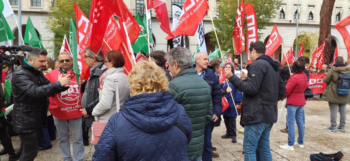 Concentracin en Nuevos Ministerios en defensa de la Seguridad Social