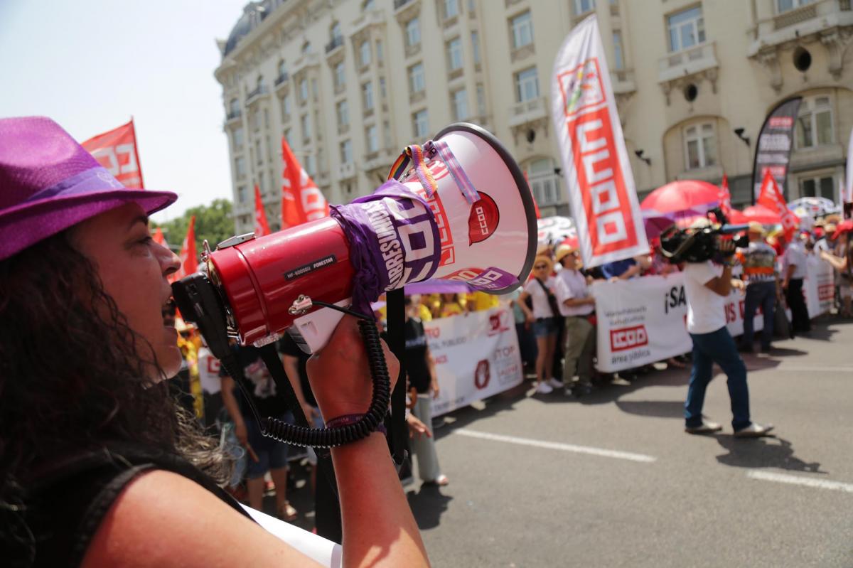 Protesta del personal de servicios pblicos en el Congreso de los Diputados
