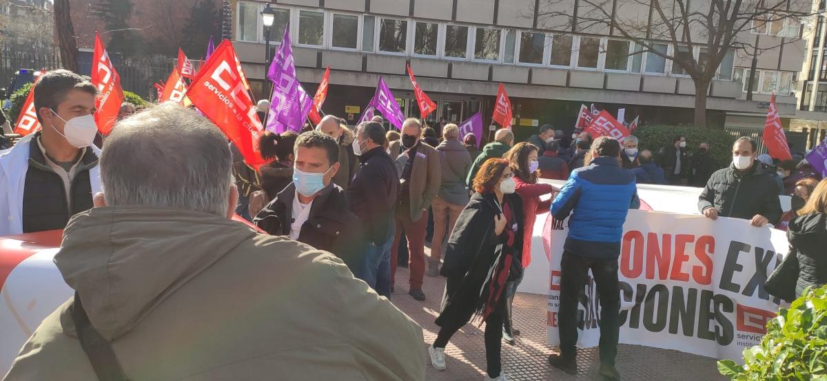 Manifestacin en la AGE de CCOO 27E #NosSobranRazones