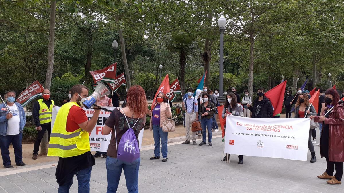 Concentracin contra la reforma de la Ley de Ciencia.