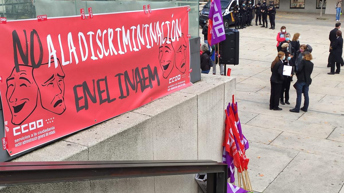 Concentracin de CCOO en el Museo Reina Sofa