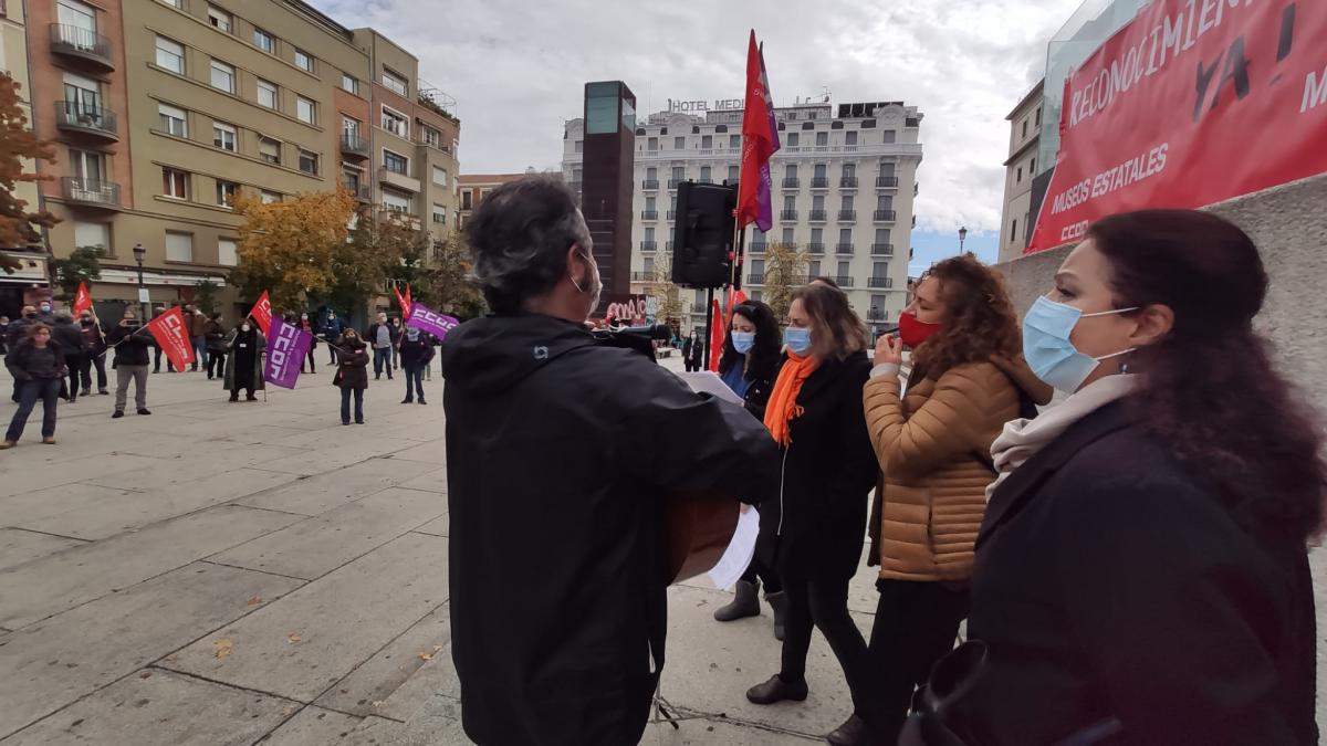 Concentracin de CCOO en el Museo Reina Sofa