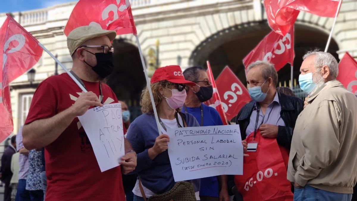 Concentracin en Palacio Real por los atrasos retributivos del personal laboral.