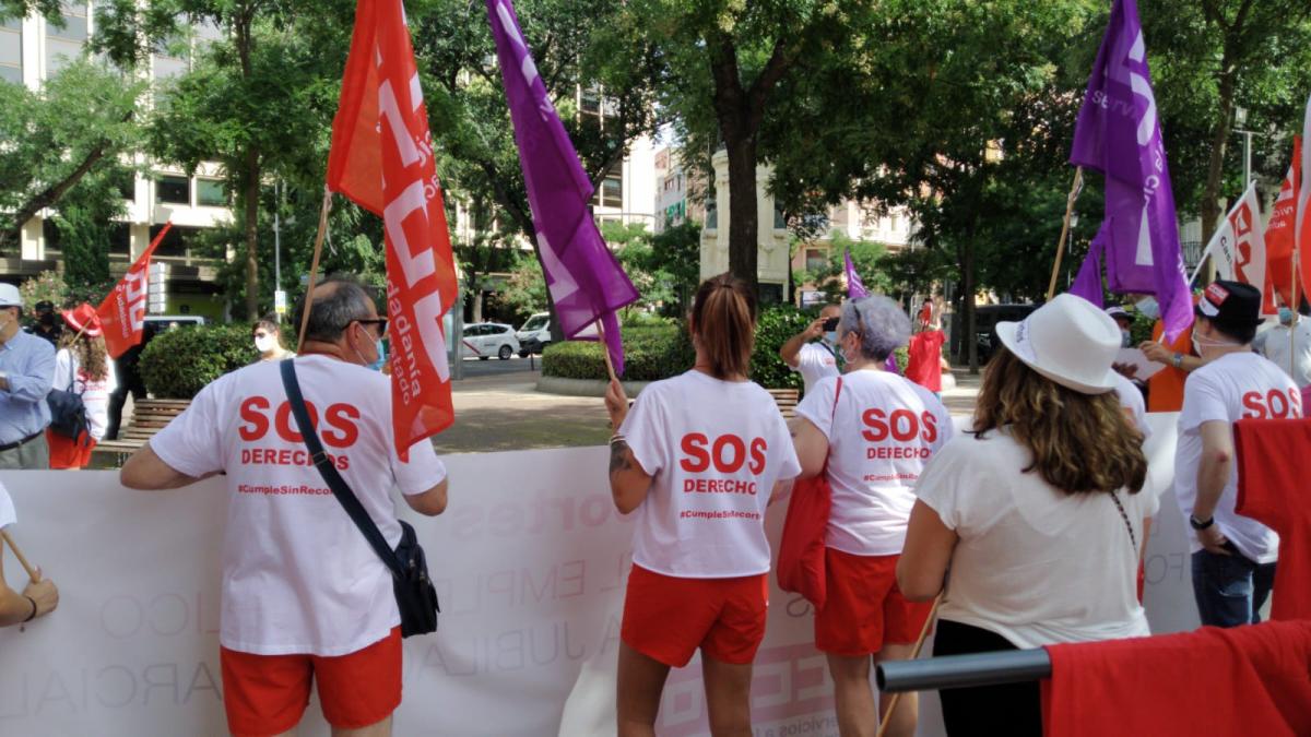 Concentracin #SOSderechos para exigir que el Gobierno cumpla los compromisos adquiridos en la AGE