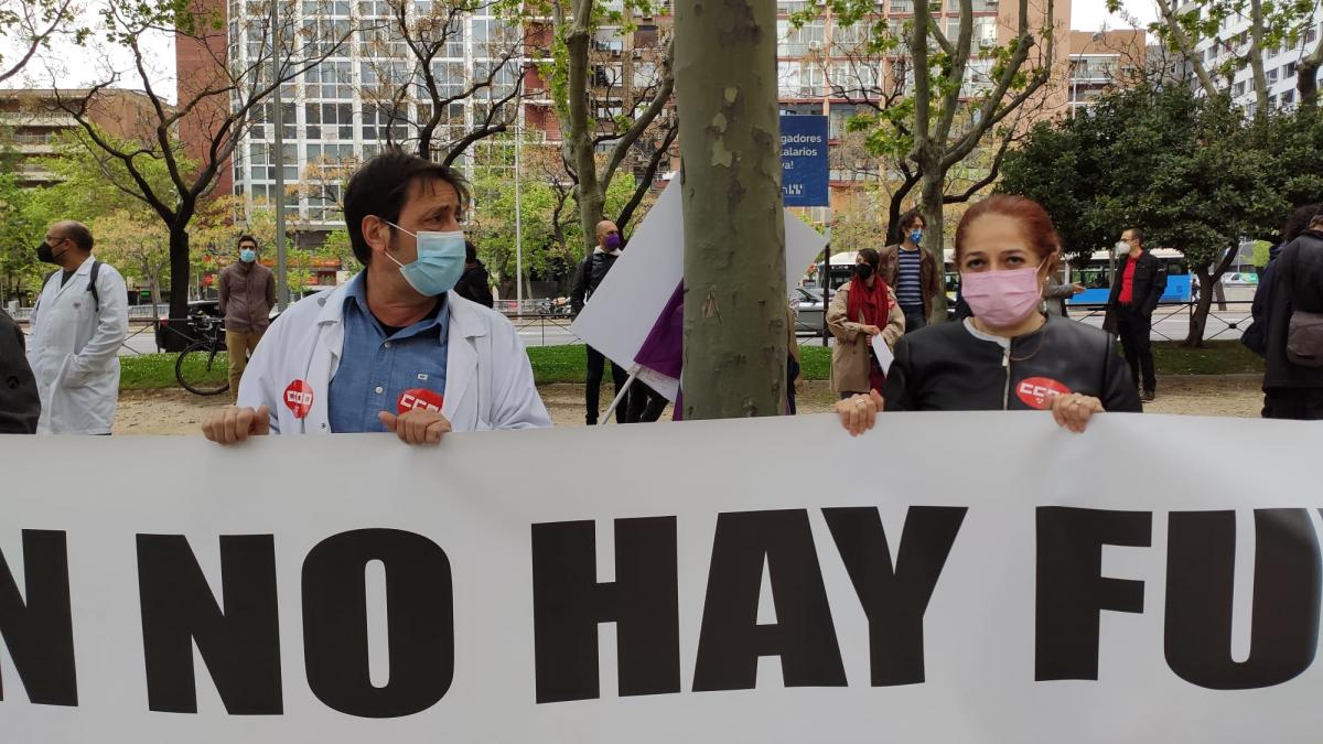 Concentracin en Madrid frente al Ministerio de Ciencia e Innovacin.
