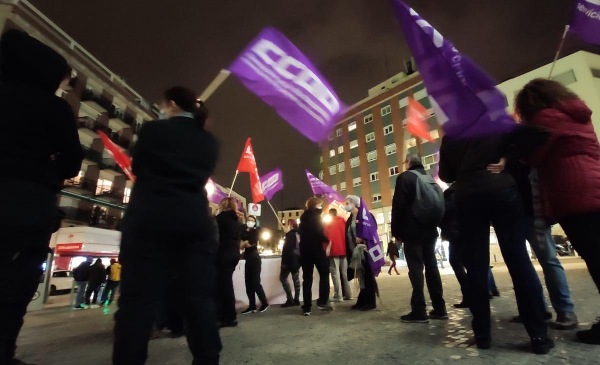 Concentracin de CCOO en el Teatro Valle-Incln