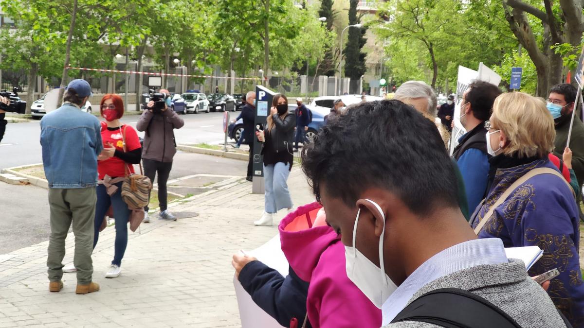 Concentracin en Madrid frente al Ministerio de Ciencia e Innovacin.