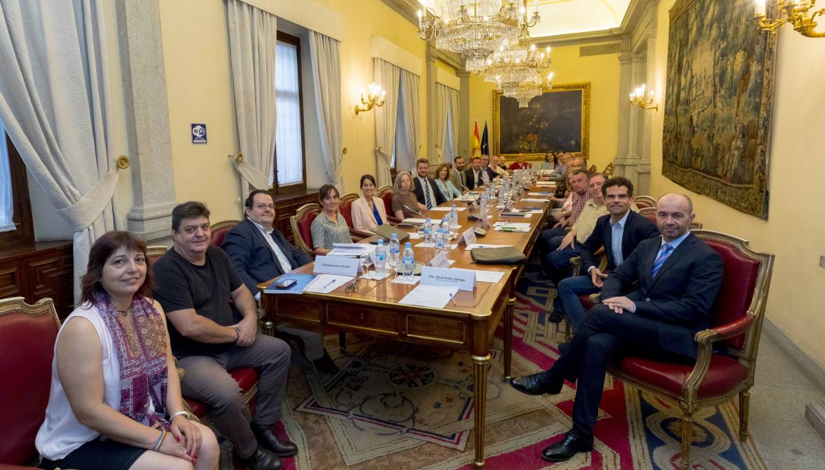 Silvia Rubio y Jess lvarez por CCOO asistieron a la reunin del Grupo de Trabajo