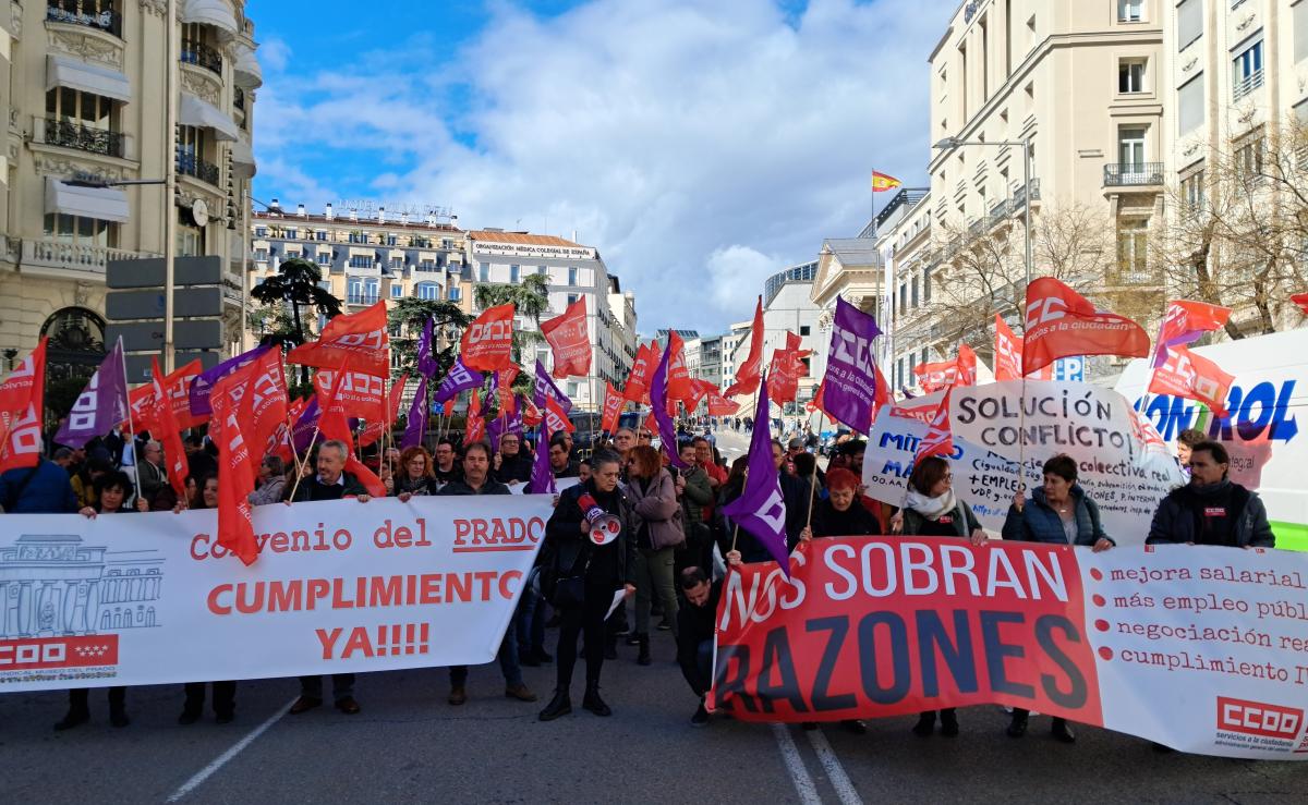 Concentracin #NosSobranRazones en la AGE delante del Congreso de los Diputados