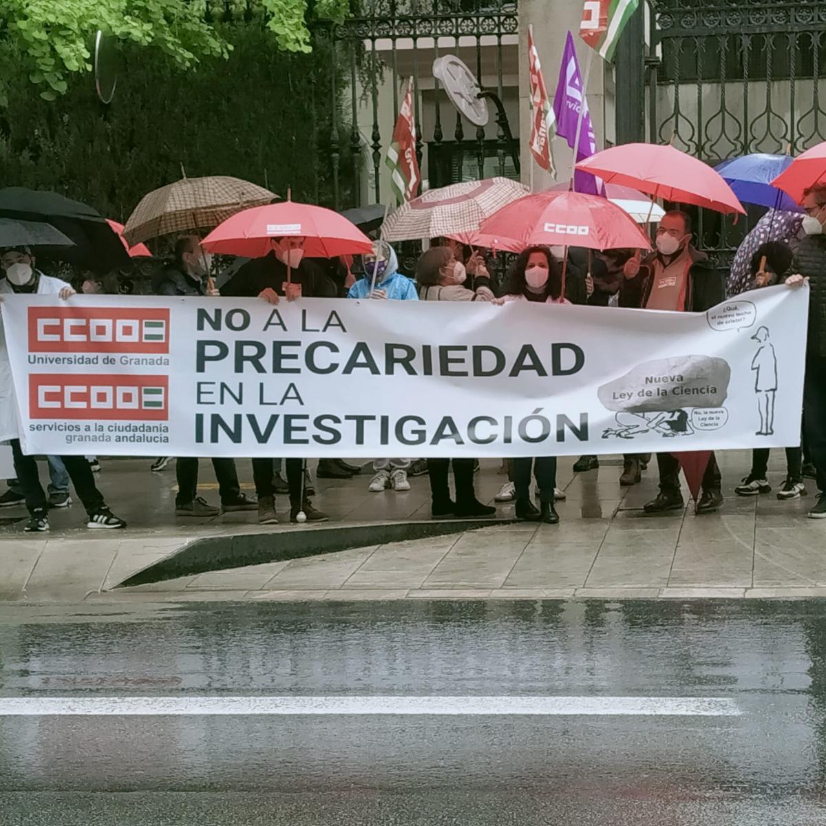 Concentracin contra la reforma de la Ley de Ciencia (Granada).