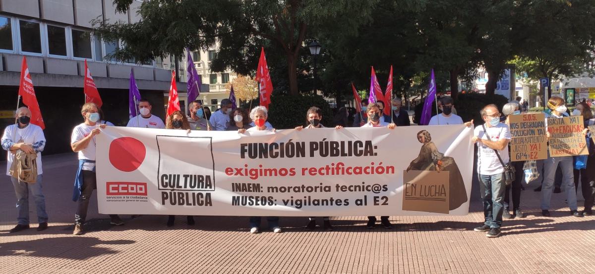 Concentracin de CCOO ante la Direccin General de Funcin Pblica.