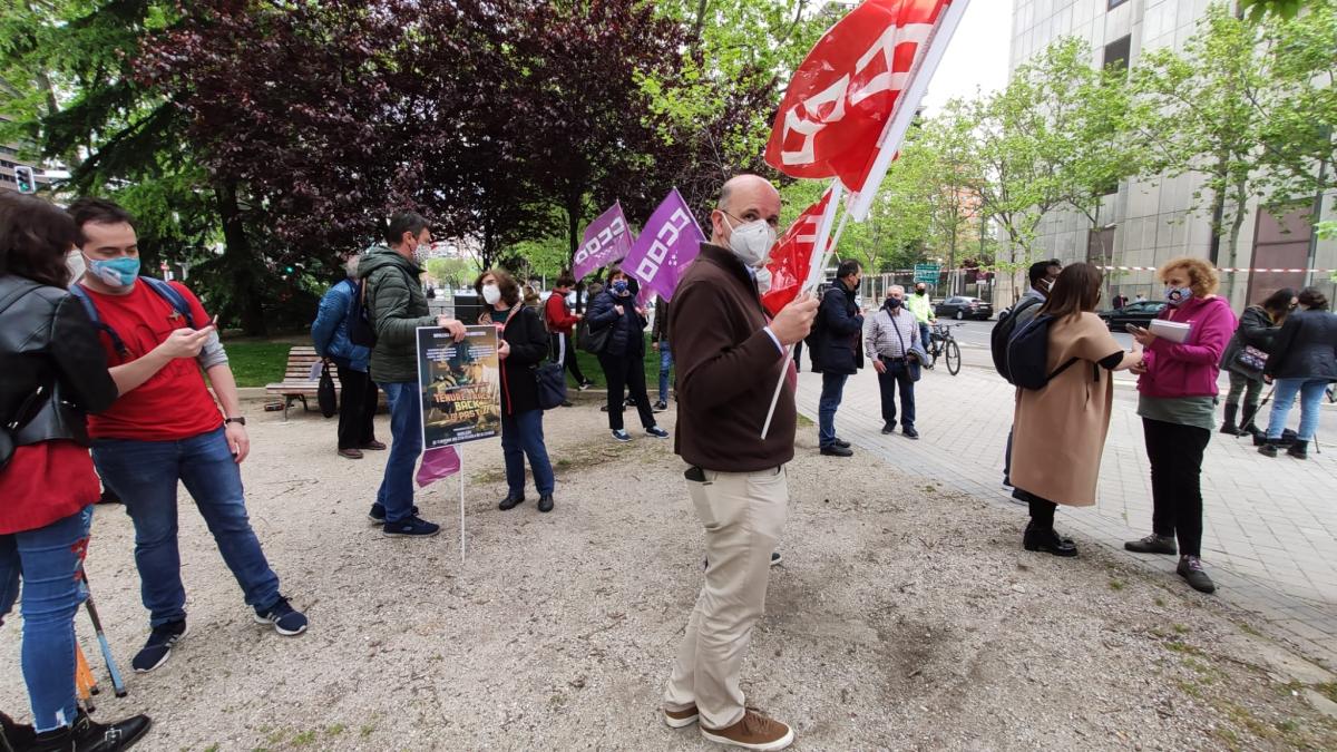 Concentracin en Madrid frente al Ministerio de Ciencia e Innovacin.