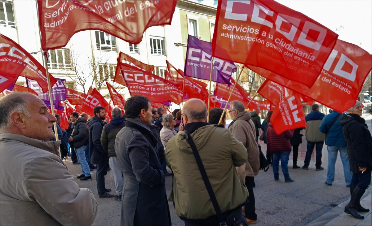 Concentracin #NosSobranRazones en la AGE delante del Congreso de los Diputados