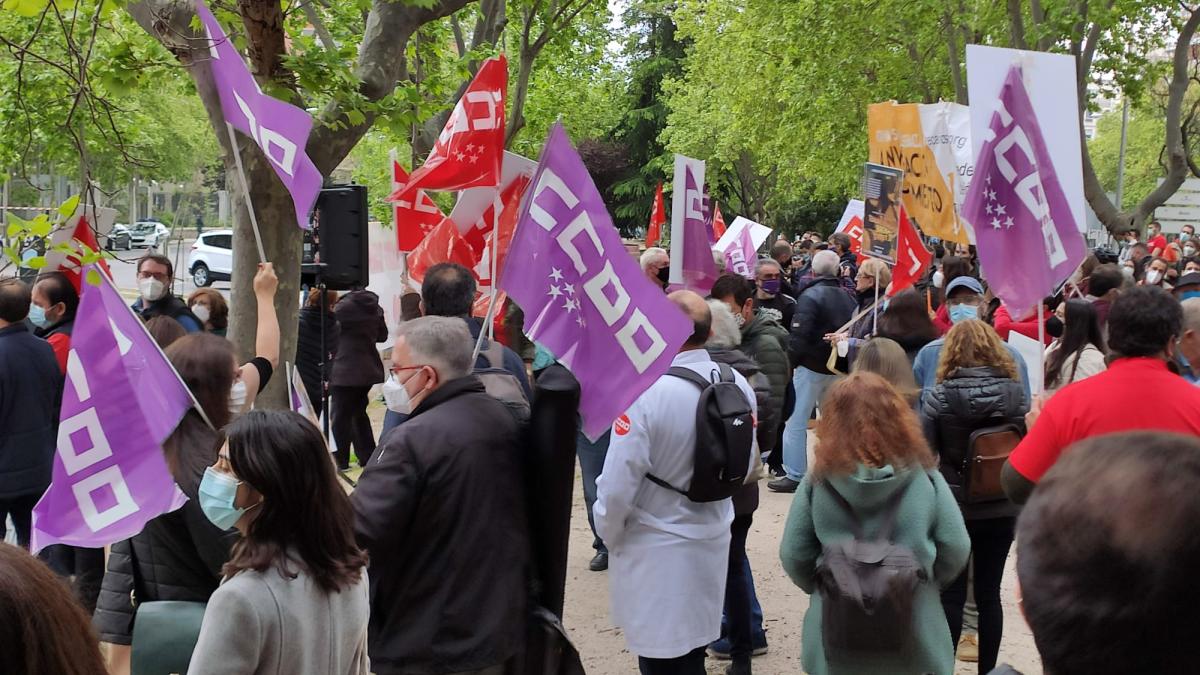 Concentracin en Madrid frente al Ministerio de Ciencia e Innovacin.