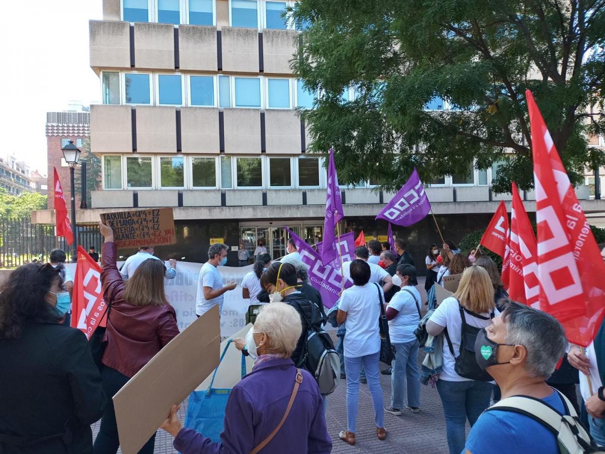 Concentracin de CCOO ante la Direccin General de Funcin Pblica.
