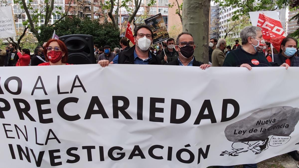 Concentracin en Madrid  frente al Ministerio de Ciencia e Innovacin.