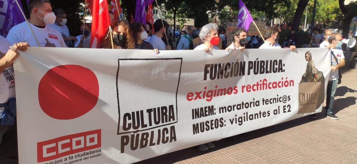 Concentracin de CCOO ante la Direccin General de Funcin Pblica.