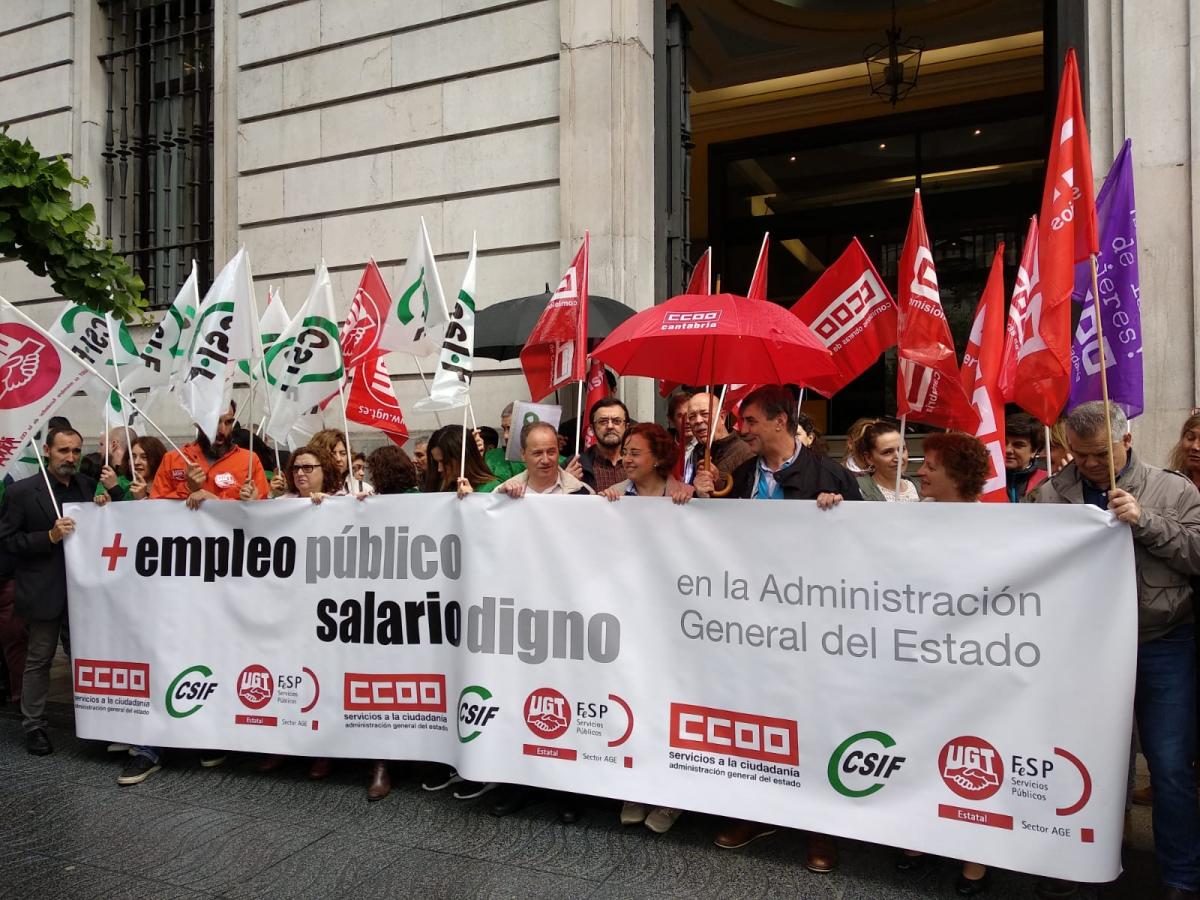 Concentracin ante la sede de la Delegacin del Gobierno en Santander