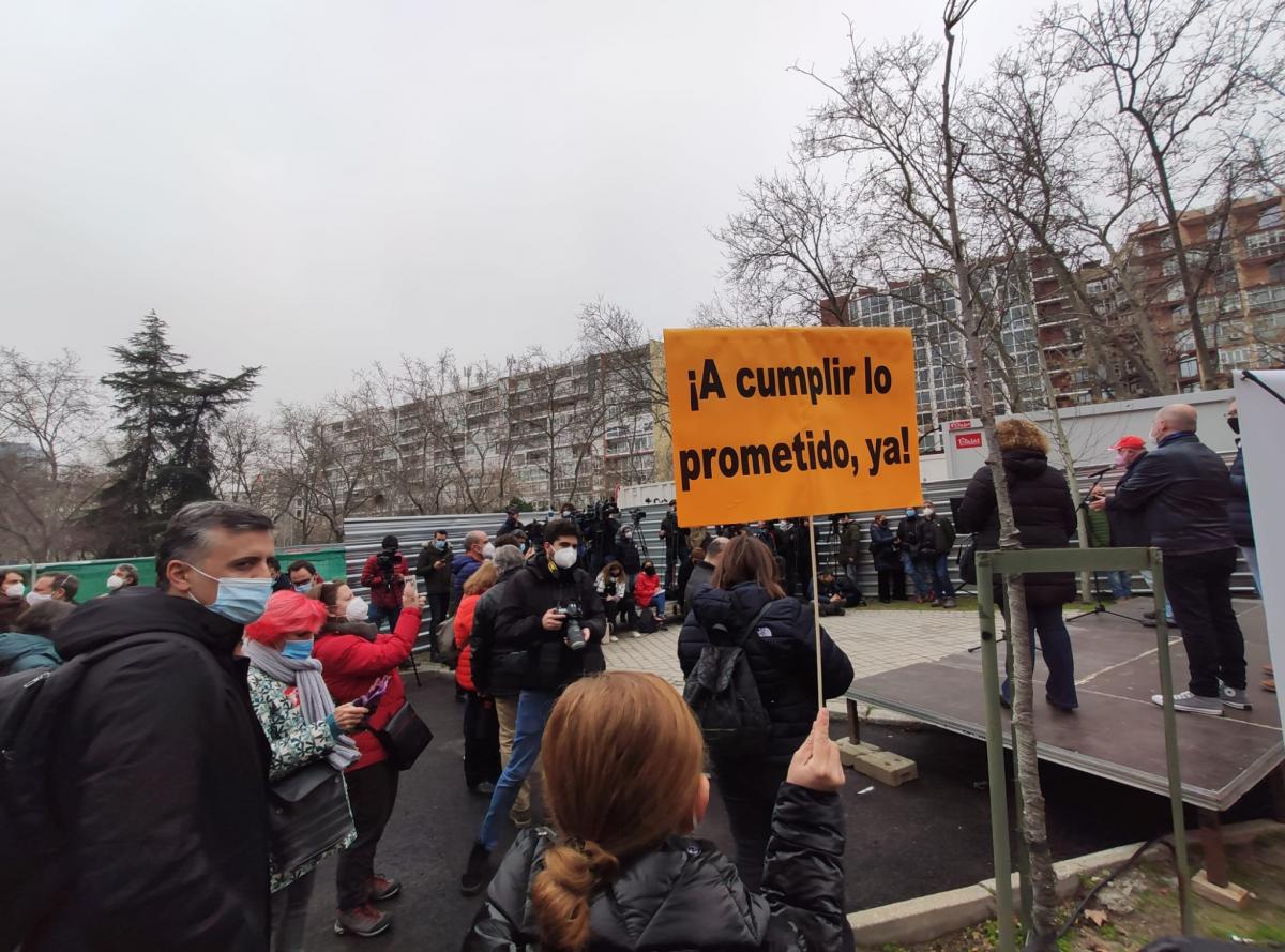 CCOO y UGT que han protestado este 11F ante la sede del Ministerio de Asuntos Econmicos