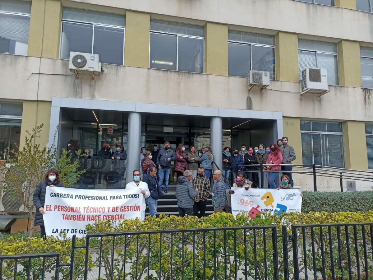 Concentracin #23M en el CSIC para reclamar una Ley de la Ciencia con Derechos para todo el personal de la investigacin.
