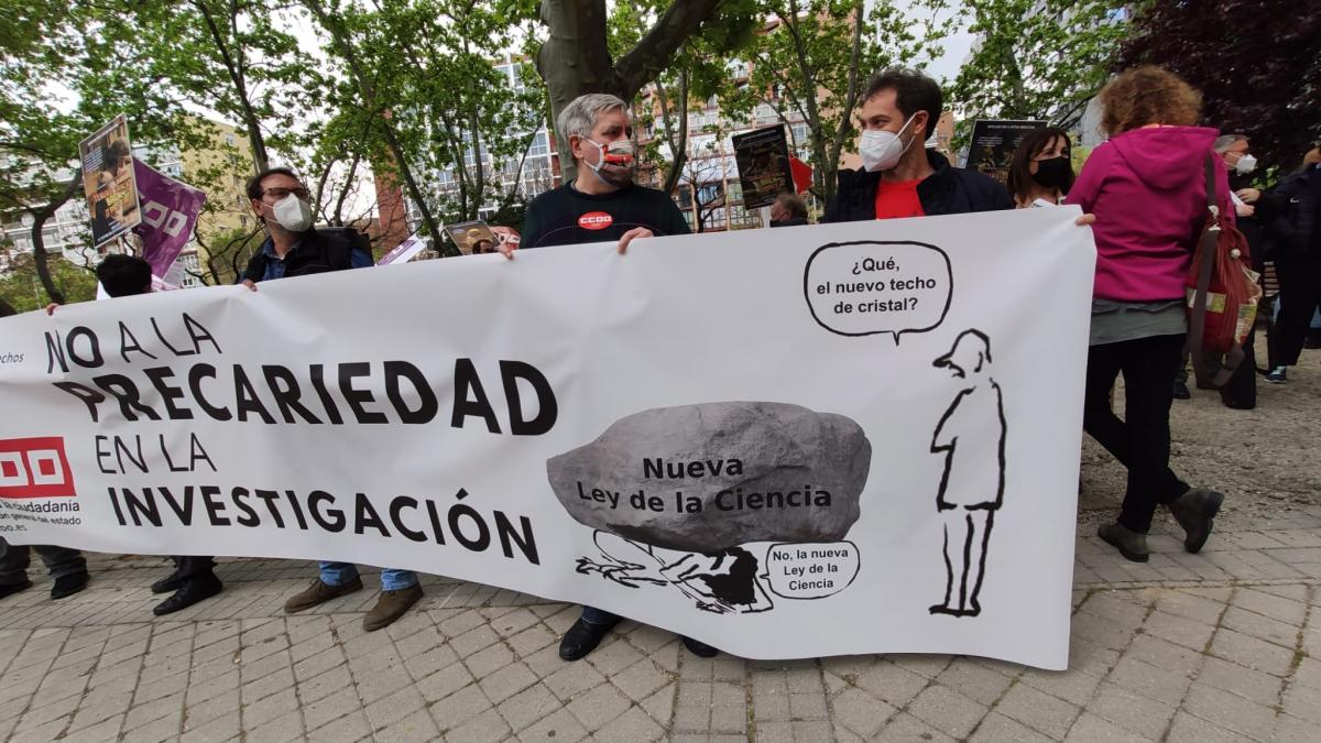 Concentracin en Madrid frente al Ministerio de Ciencia e Innovacin.