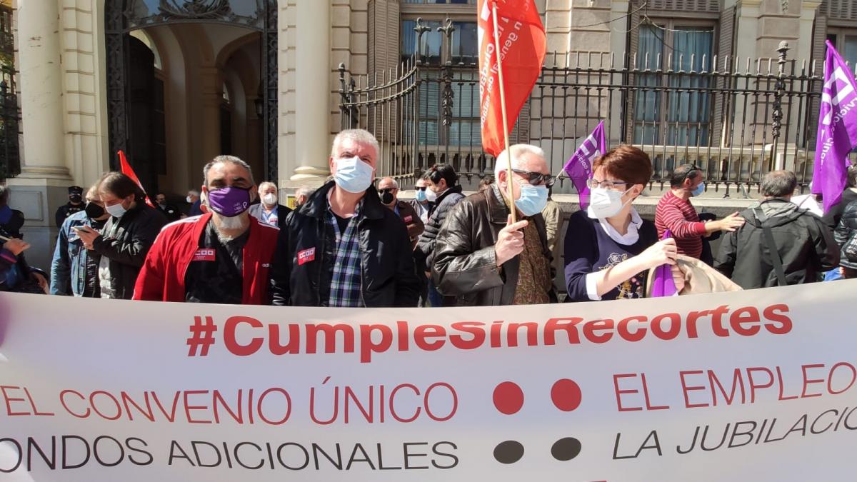 Concentracin #CumpleSinRecortes de CCOO en la sede de la Secretara de Estado de Funcin Pblica