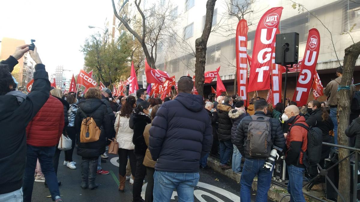 Salarios dignos, negociacin colectiva y derogacin de las reformas laborales, concentracin de l 16 de diciembre de 2021.