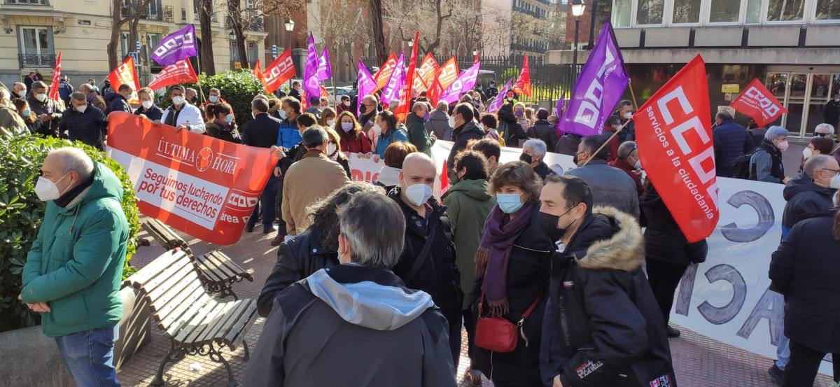 Manifestacin en la AGE de CCOO 27E #NosSobranRazones