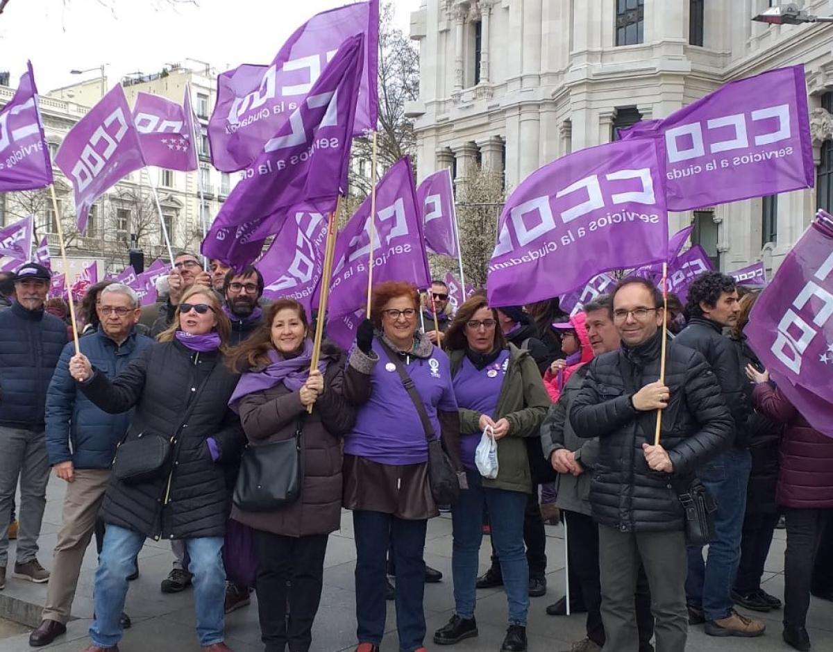 Concentracin de compaeras y compaeros del sector AGE de CCOO
