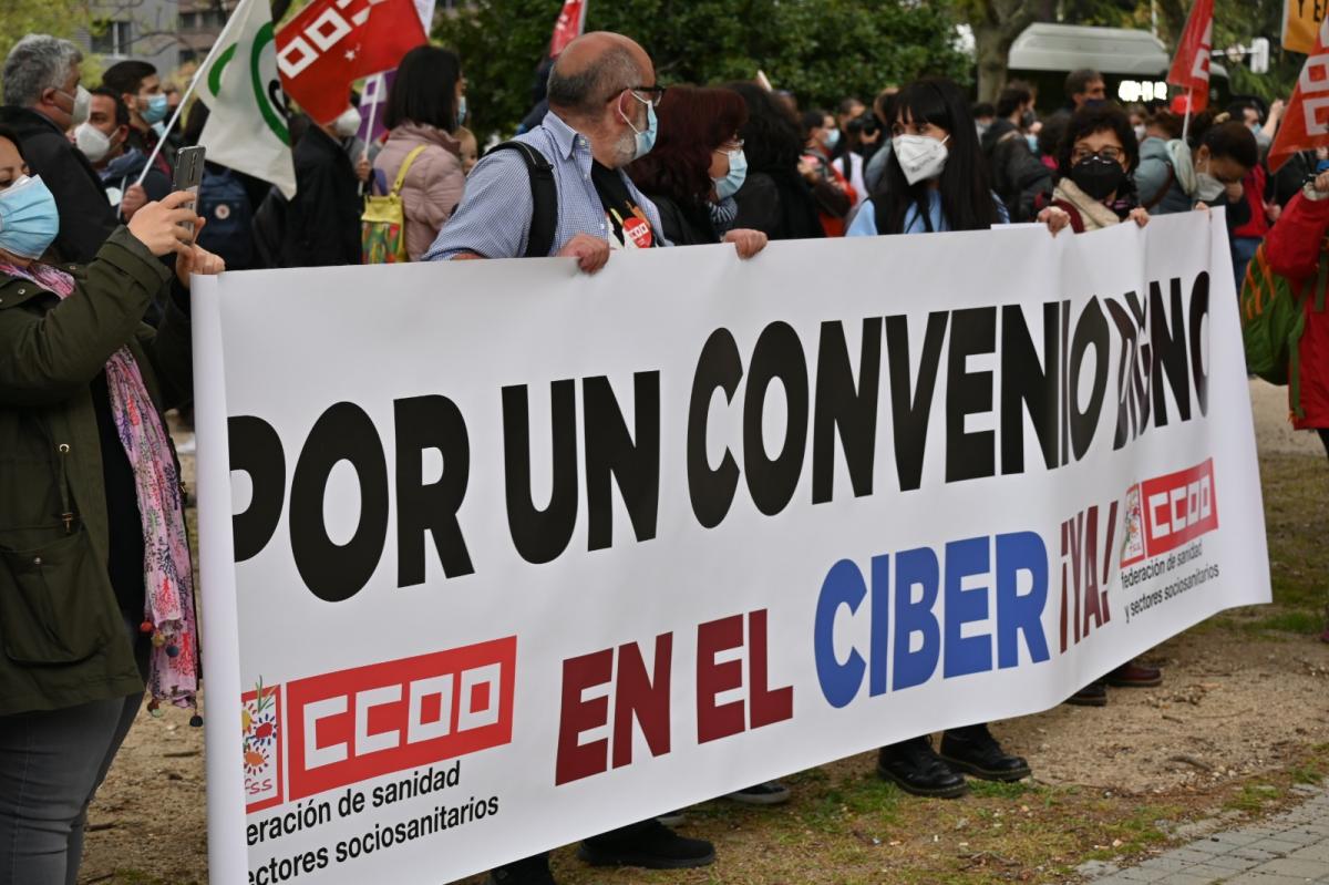 Concentracin frente al Ministerio de Ciencia e Innovacin, en Madrid, contra la reforma de la Ley de Ciencia.