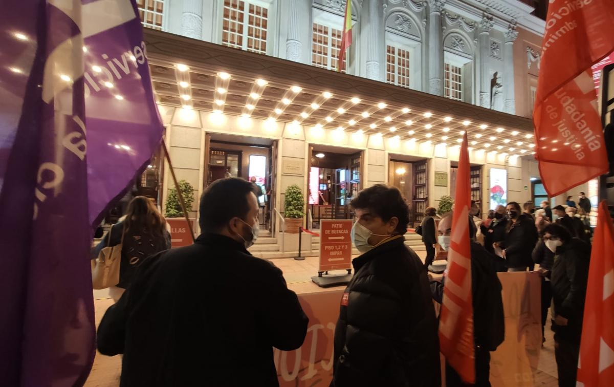 Concentracin de CCOO en el Teatro de la Zarzuela de Madrid