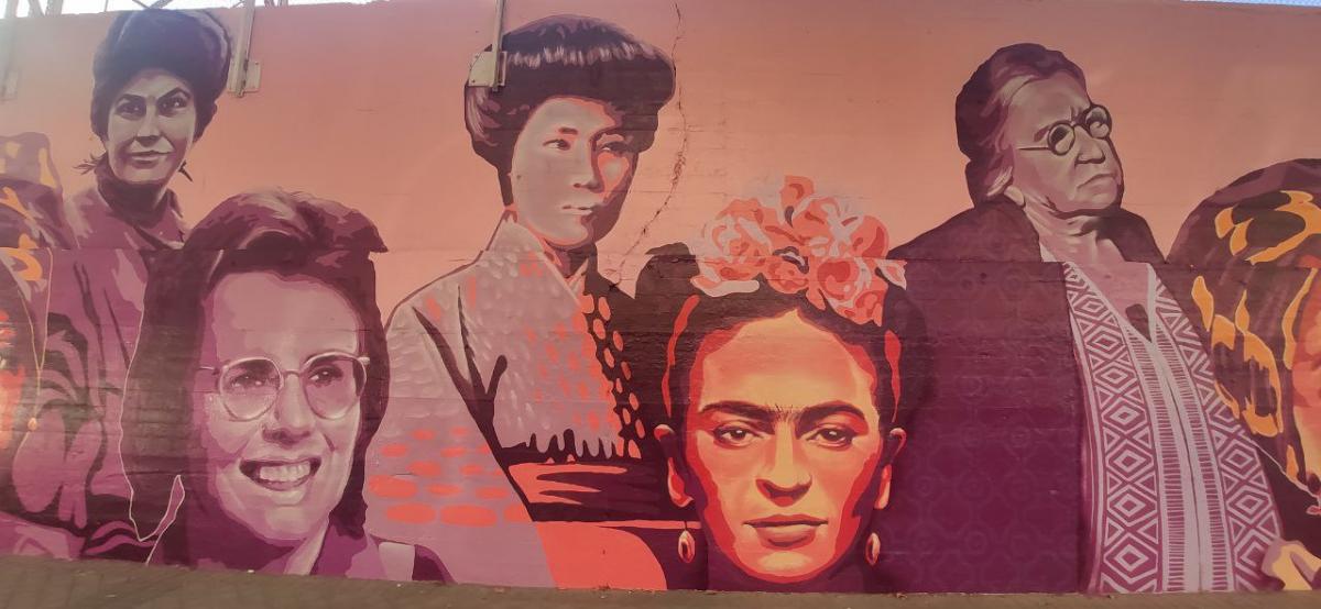 Detalle del Mural feminista de la Concepcin  titulado "La unin hace la fuerza".