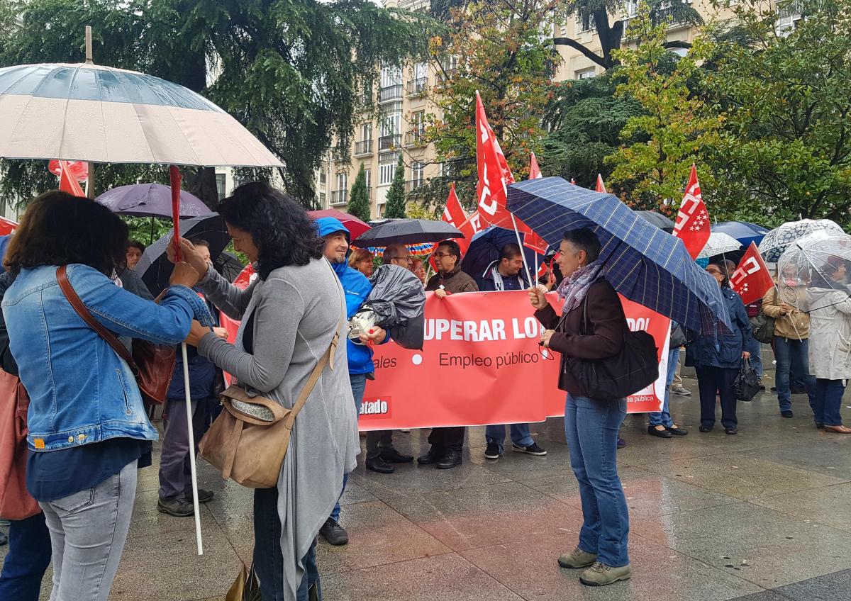 Concentracin frente al Congreso bajo el lema Recuperar Lo Arrebatado