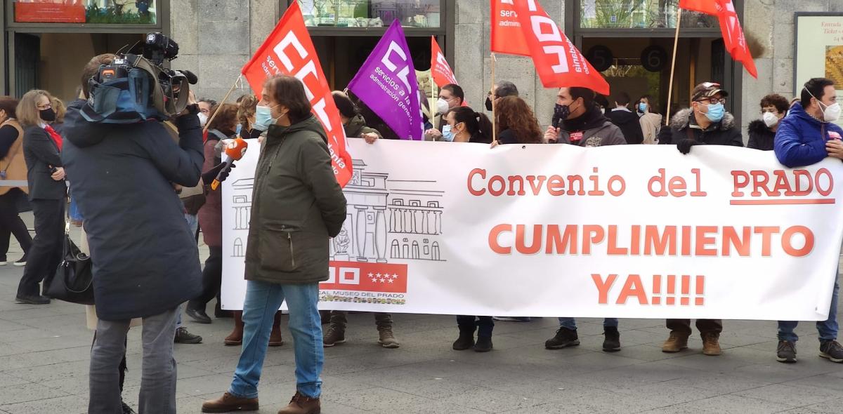 Concentracin en defensa de un convenio digno en el Museo del Prado.