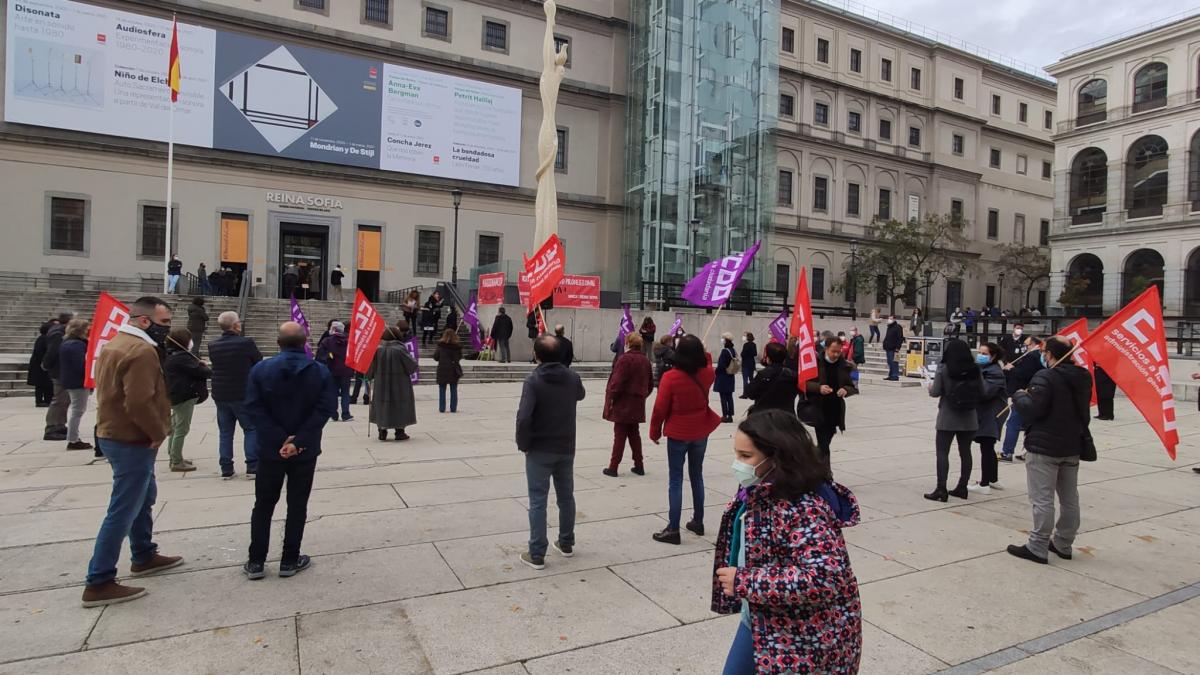 Concentracin de CCOO en el Museo Reina Sofa