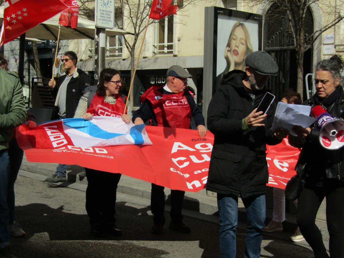 Concentracin #NosSobranRazones en la AGE delante del Congreso de los Diputados