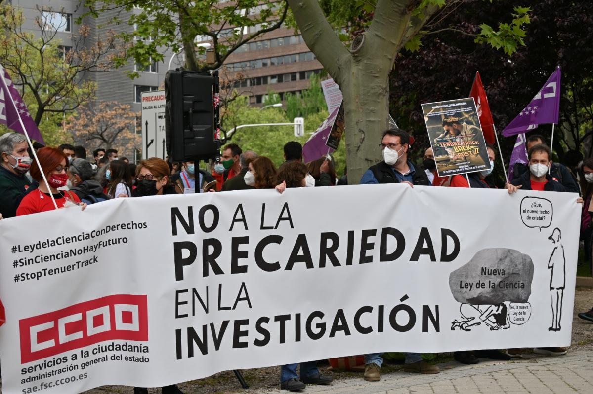 Concentracin frente al Ministerio de Ciencia e Innovacin, en Madrid, contra la reforma de la Ley de Ciencia.
