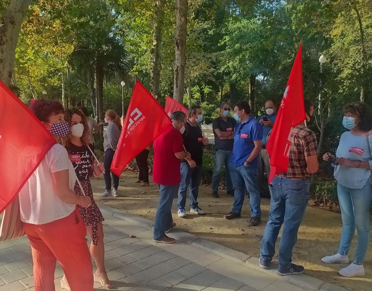 Concentracin en Sevilla #CumpleSinRecortes