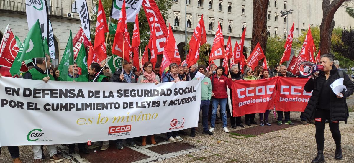 Concentracin en Nuevos Ministerios en defensa de la Seguridad Social