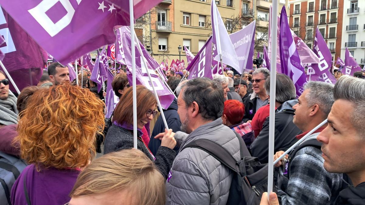 Concentracin 8M en la Plaza del museo Reina Sofa de Madrid