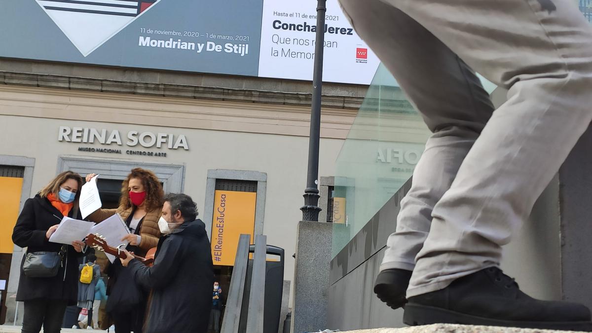 Concentracin de CCOO en el Museo Reina Sofa